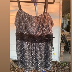 TORRID Size 4 Black and White Embellished Tank Top